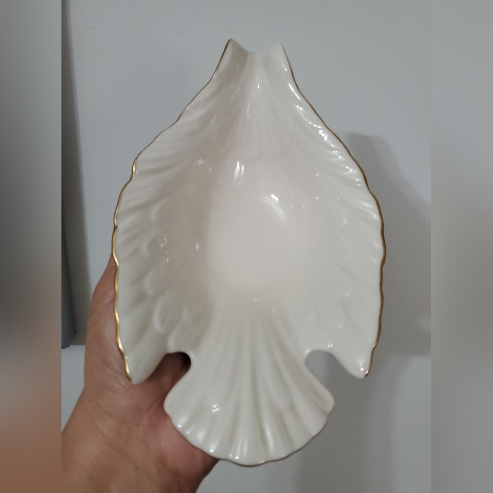 Lenox Cream and Gold Leaf-Shaped Dish